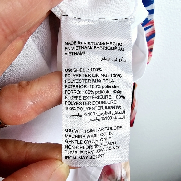 Chico's Vibrant Printed Pleated Skirt NWT - Picture 10 of 10